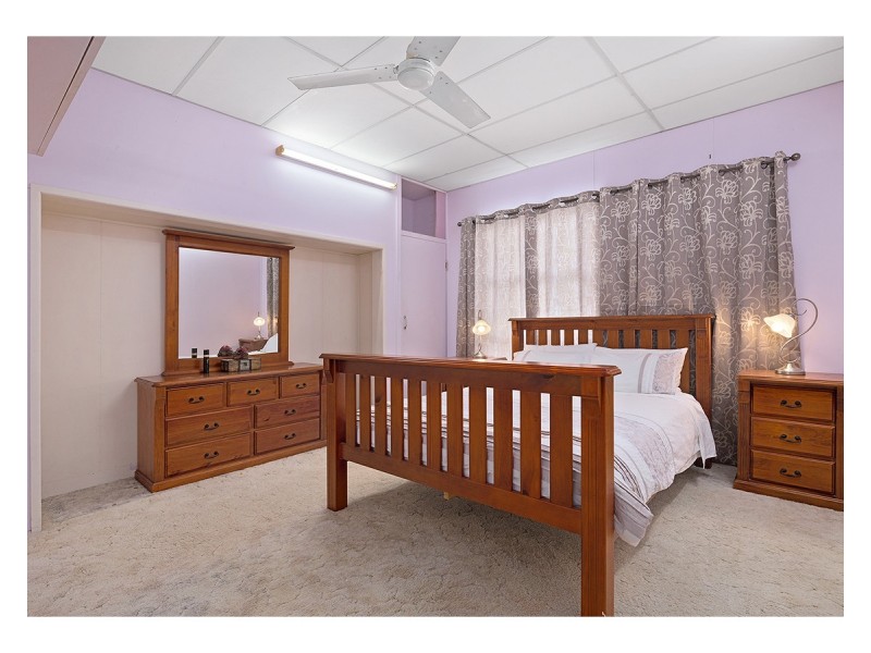 218 South Yaamba Road, Alton Downs QLD 4702