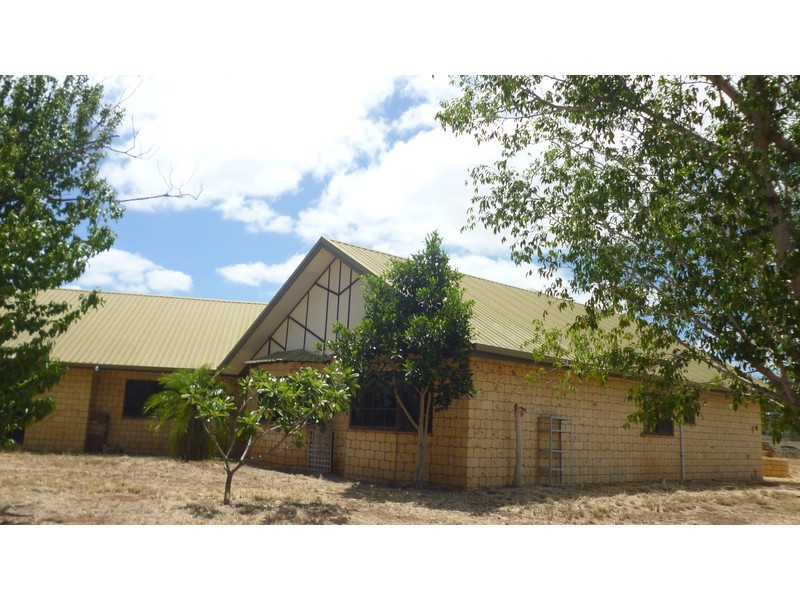 133 Somerset Road, Gracemere QLD 4702