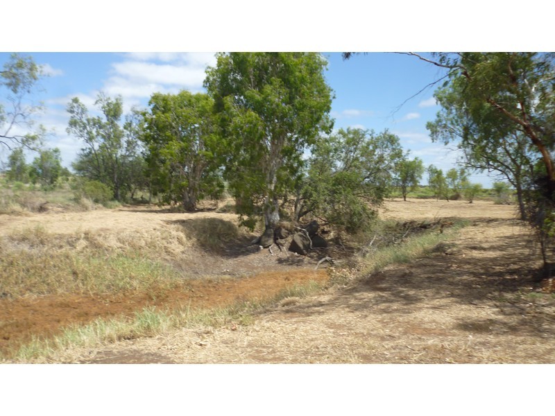 133 Somerset Road, Gracemere QLD 4702