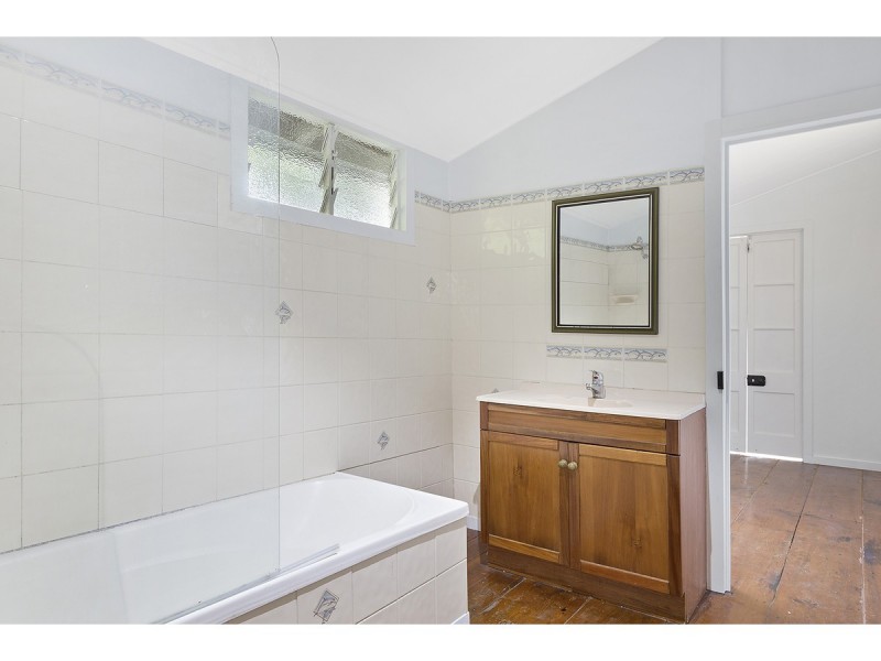 145 Murray Lane, The Range QLD 4700