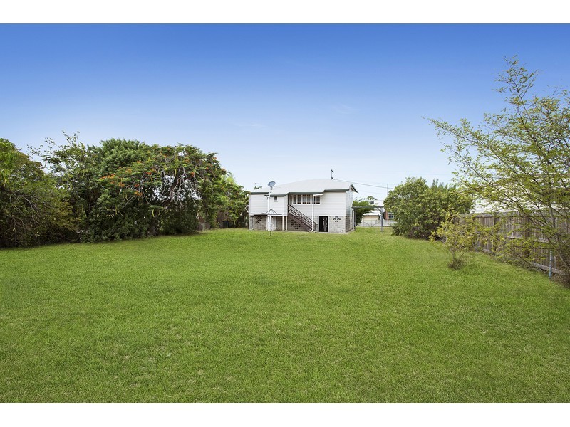 43 Armstrong Street, Berserker QLD 4701