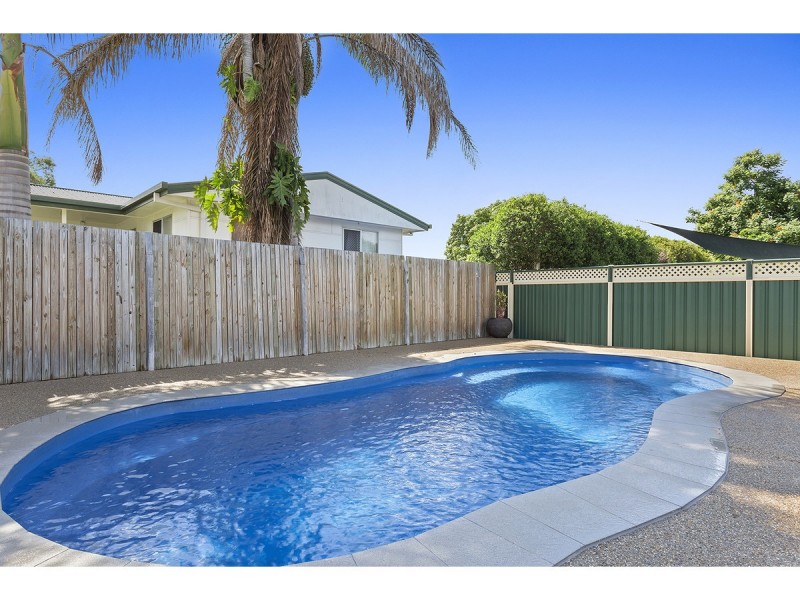 72 Haynes Street, Park Avenue QLD 4701