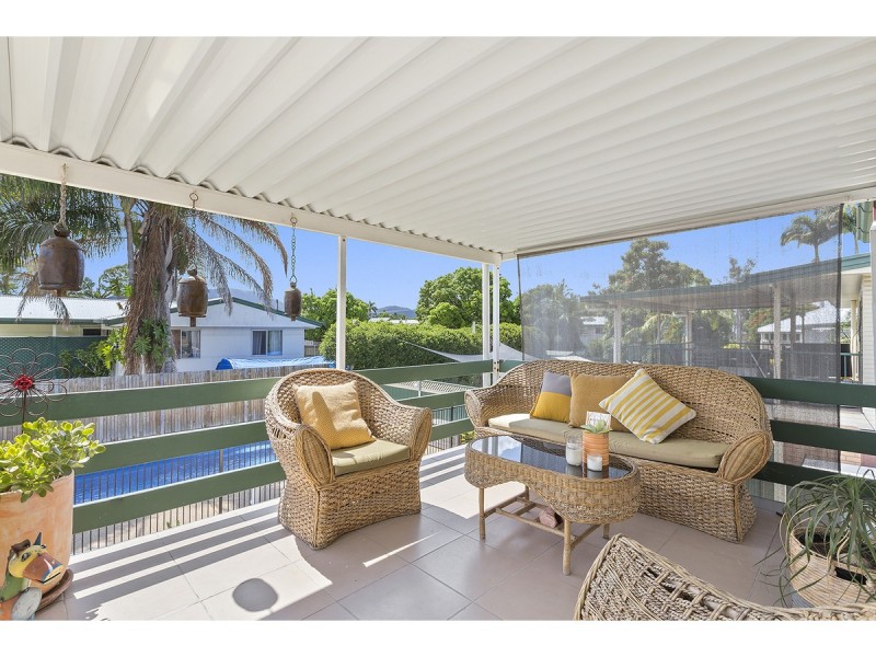72 Haynes Street, Park Avenue QLD 4701