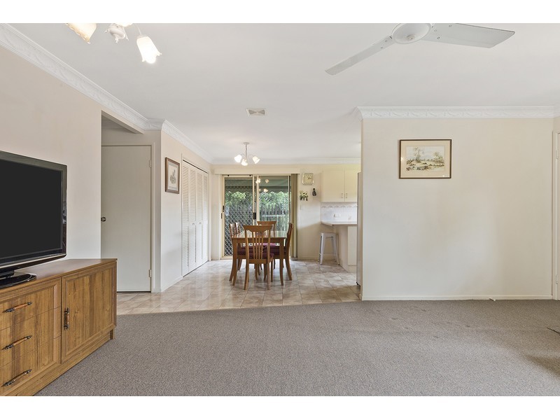 77 Leamington Street, Berserker QLD 4701