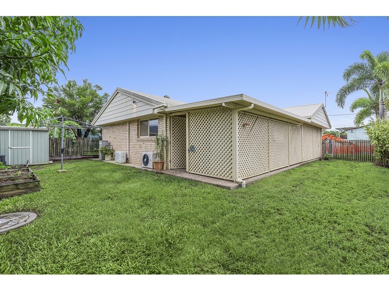 77 Leamington Street, Berserker QLD 4701