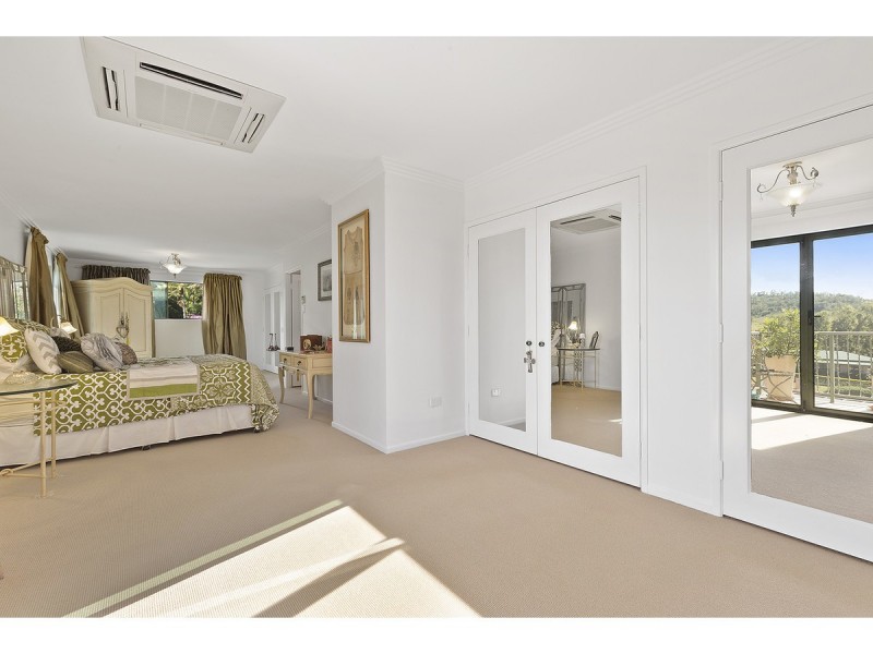 8 Laura Close, Rockyview QLD 4701
