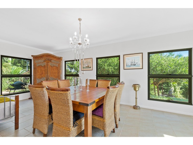 8 Laura Close, Rockyview QLD 4701