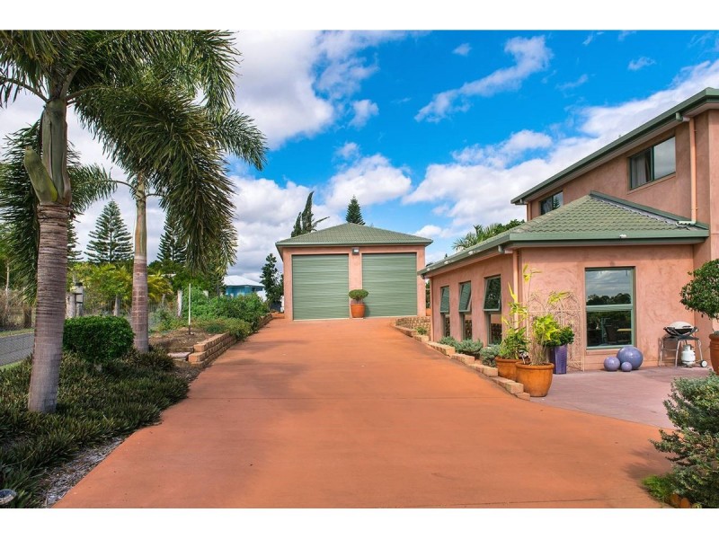 8 Laura Close, Rockyview QLD 4701