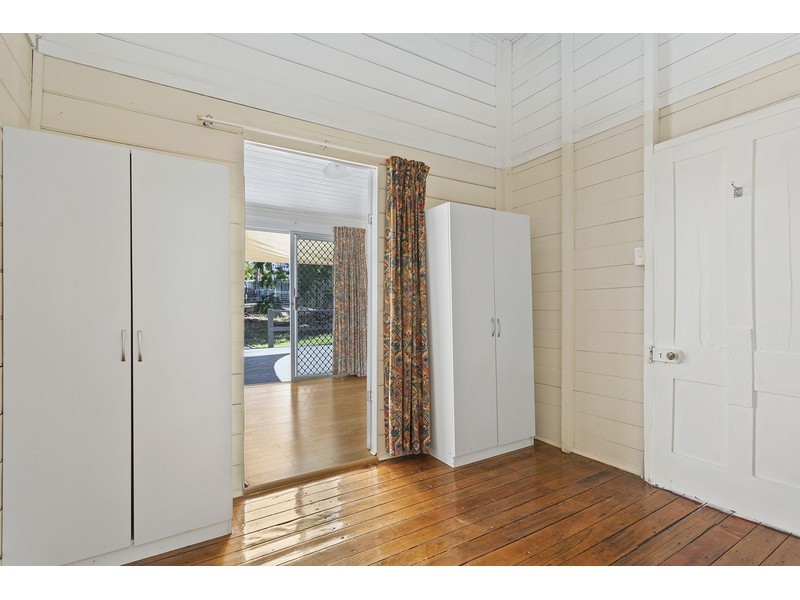 80 West Street, The Range QLD 4700