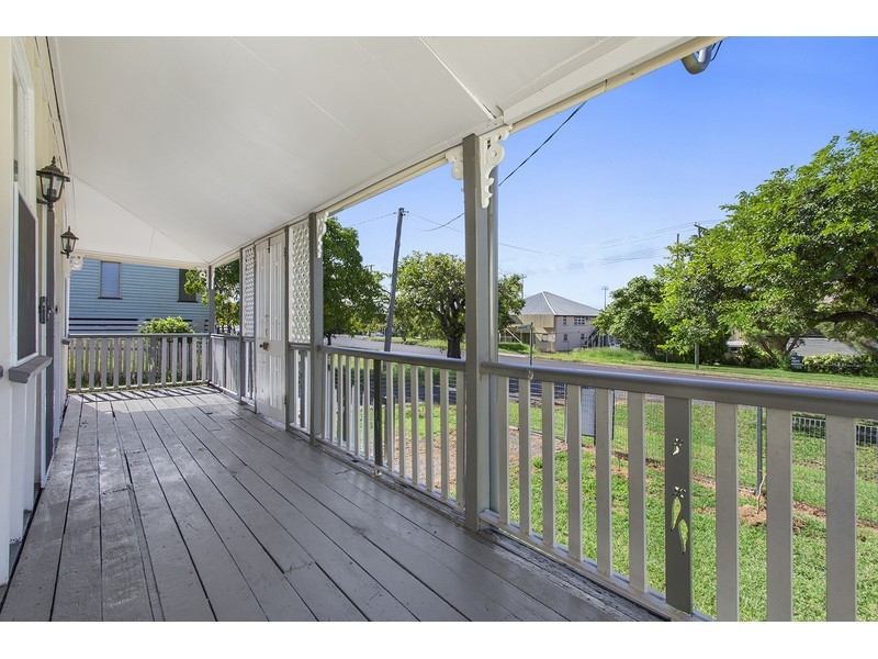80 West Street, The Range QLD 4700