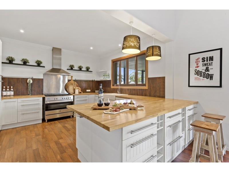 99 Upper Dawson Road, Allenstown QLD 4700