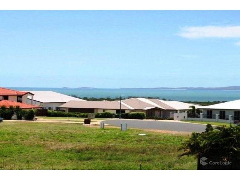 7 Pitcairn Court, Pacific Heights QLD 4703