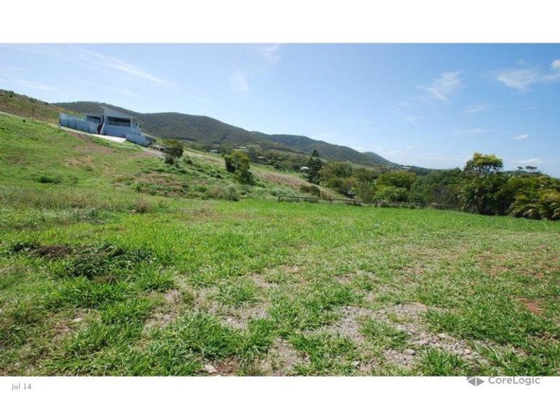 7 Pitcairn Court, Pacific Heights QLD 4703