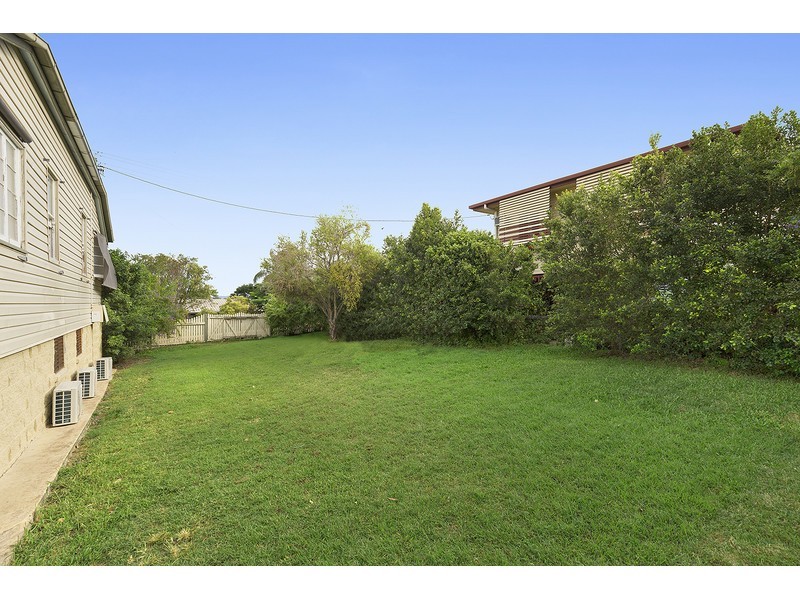 2 Wakefield Street, Allenstown QLD 4700