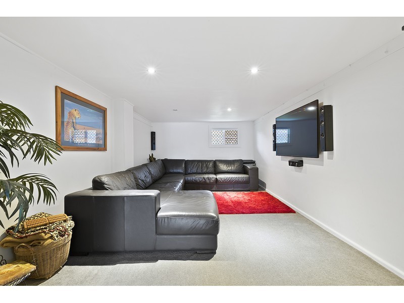 2 Wakefield Street, Allenstown QLD 4700