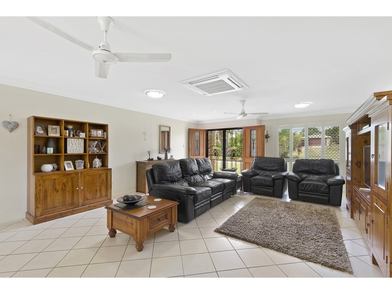 32 Kristie Drive, Rockyview QLD 4701