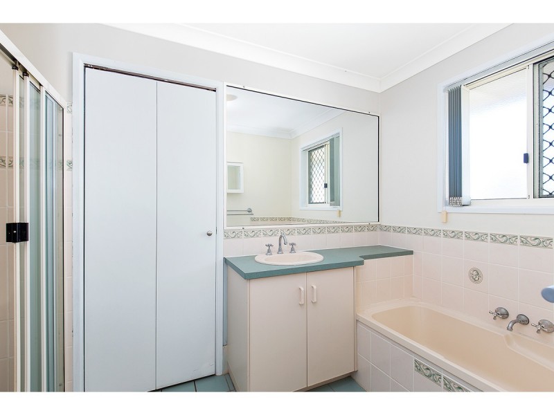 24 Newton Avenue, Barmaryee QLD 4703