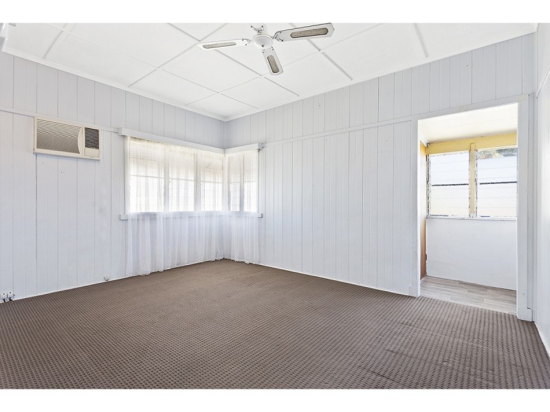 111 Simpson Street, Frenchville QLD 4701