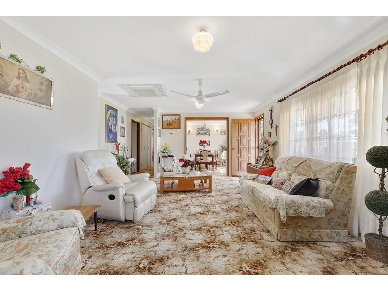 49 Davis Street, Allenstown QLD 4700