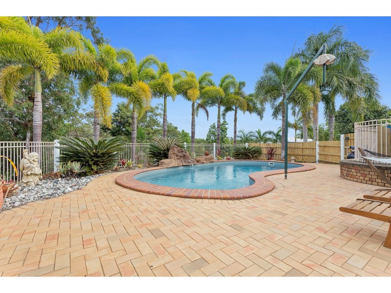 22 Catherine Avenue, Inverness QLD 4703