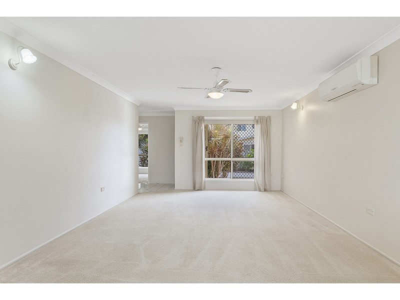 2/3 Rita May Court, Taranganba QLD 4703