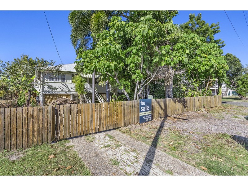 7a Main Street, Park Avenue QLD 4701