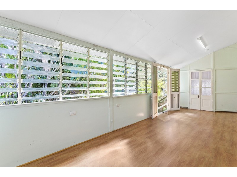 7a Main Street, Park Avenue QLD 4701