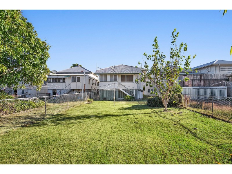 17 Patrick Street, Allenstown QLD 4700