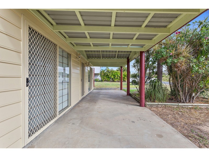 13 Mirrawena Avenue, Bangalee QLD 4703
