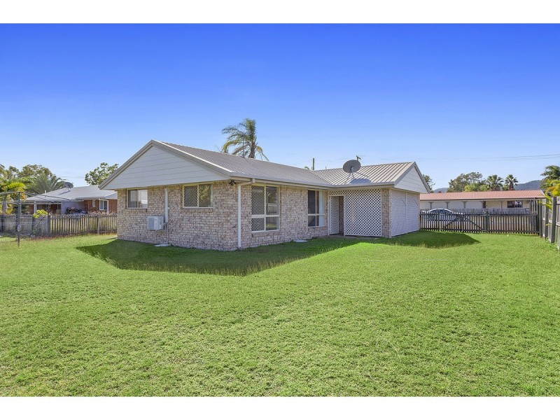 4 Ingham Street, Kawana QLD 4701