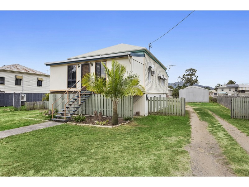 18 Nobbs Street, Berserker QLD 4701