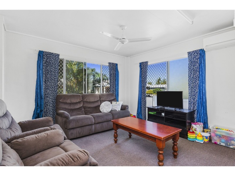 2/102a Bawden Street, Berserker QLD 4701