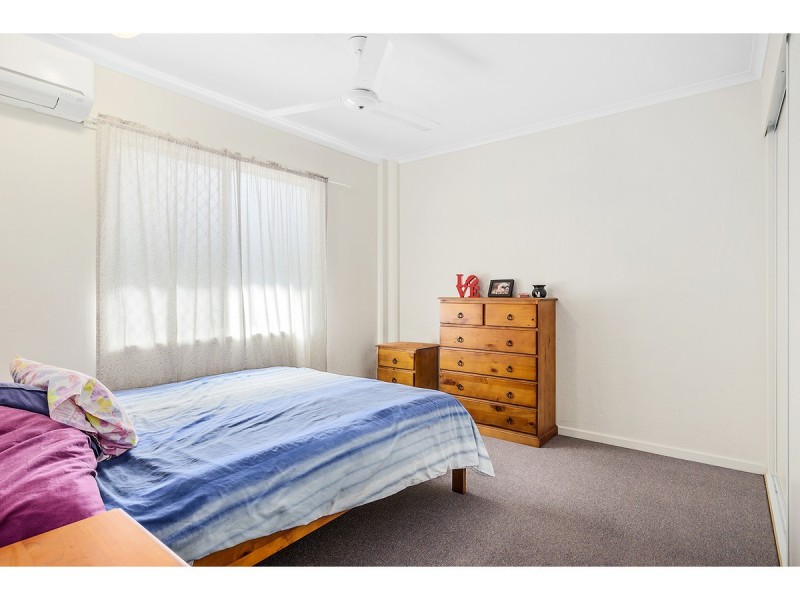 2/102a Bawden Street, Berserker QLD 4701