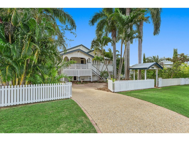 2 Brae Ross Street, Allenstown QLD 4700