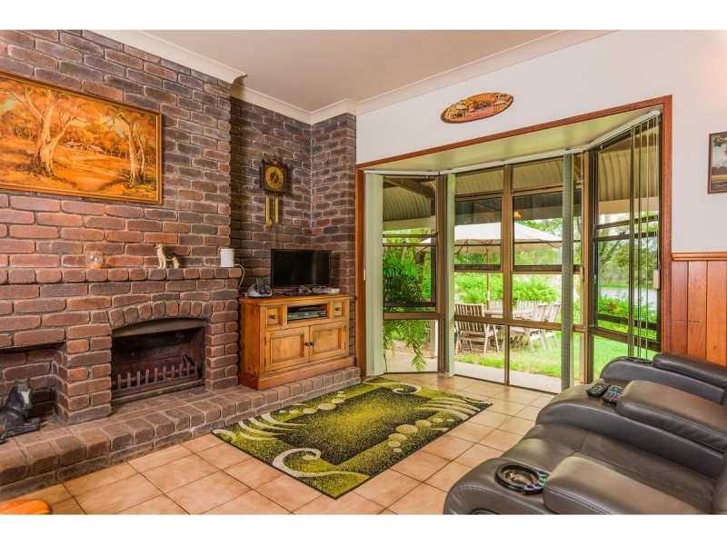 38 Berry Dairy Road, Glendale QLD 4711