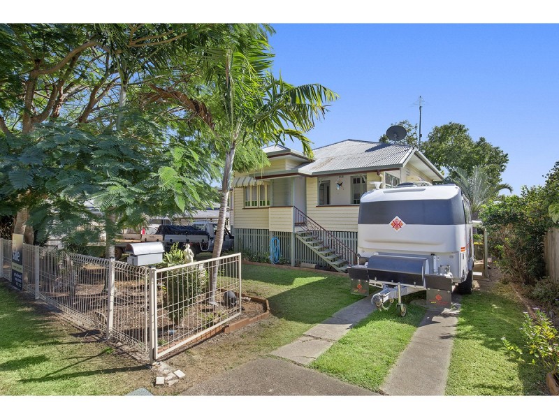 8 Brecknell Street, The Range QLD 4700