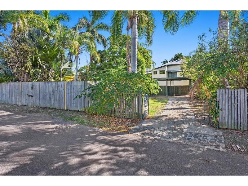 5 Sedborough Street, The Range QLD 4700
