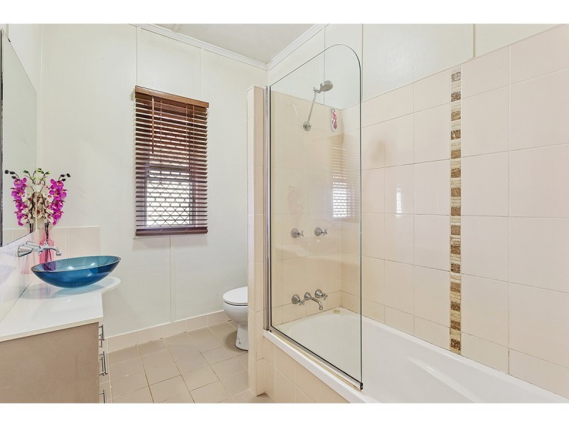 559 Etna Creek Road, Etna Creek QLD 4702