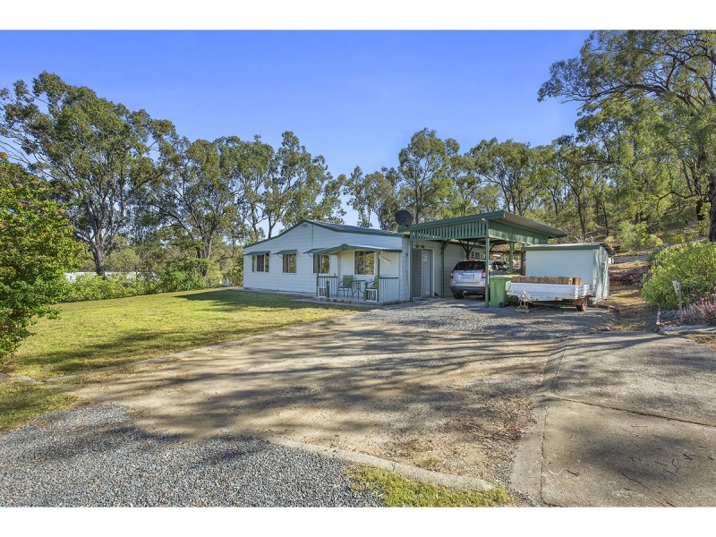 13 Neerkol Road, Stanwell QLD 4702