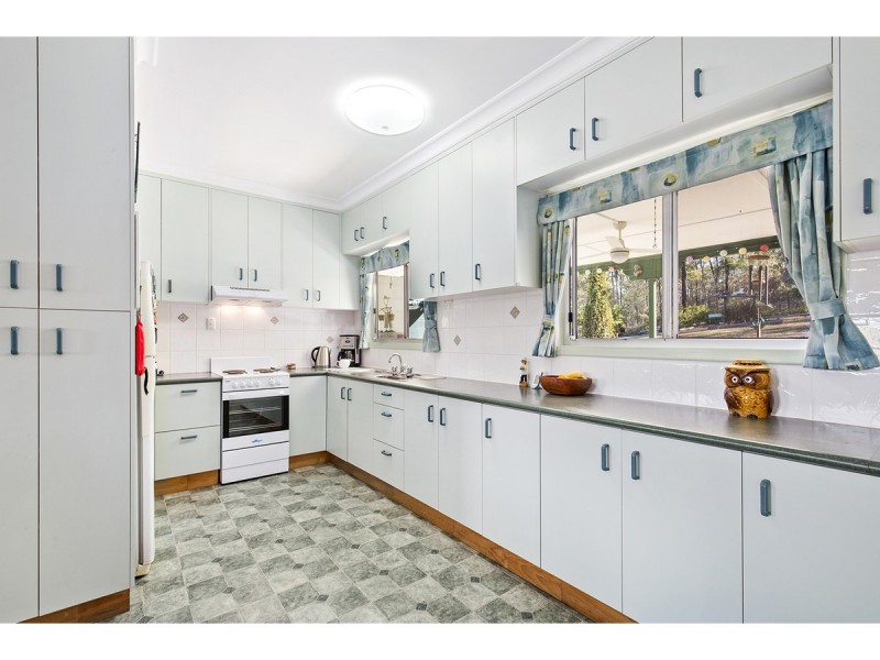 13 Neerkol Road, Stanwell QLD 4702