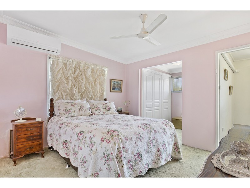 11 Bauhinia Terrace, The Range QLD 4700