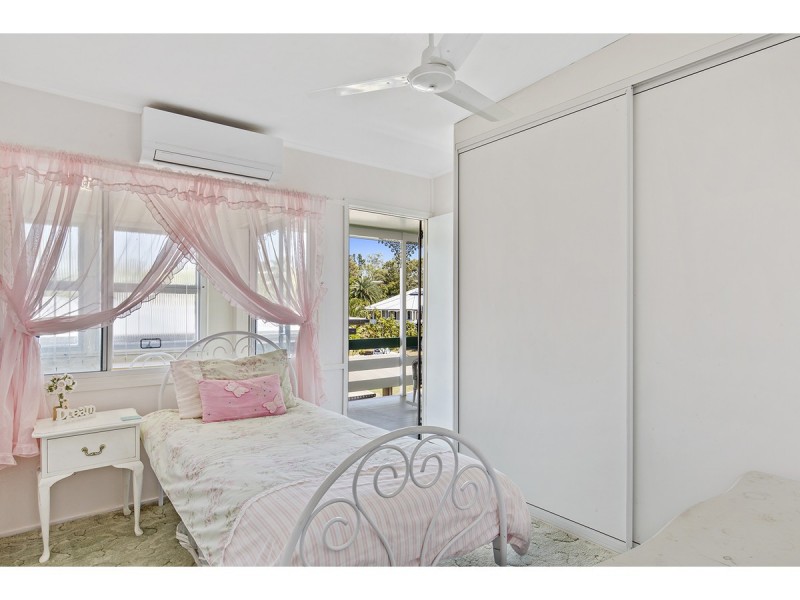 11 Bauhinia Terrace, The Range QLD 4700