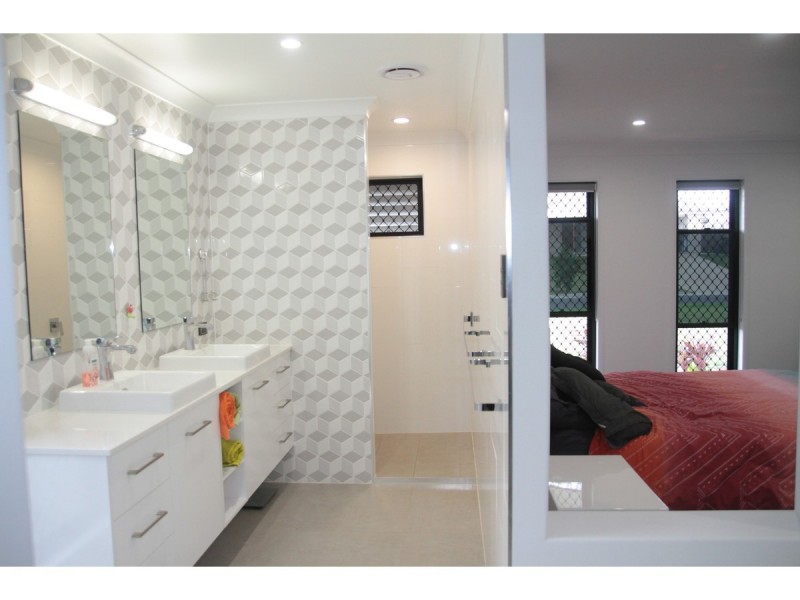 3 Leitrim Court, Rockyview QLD 4701