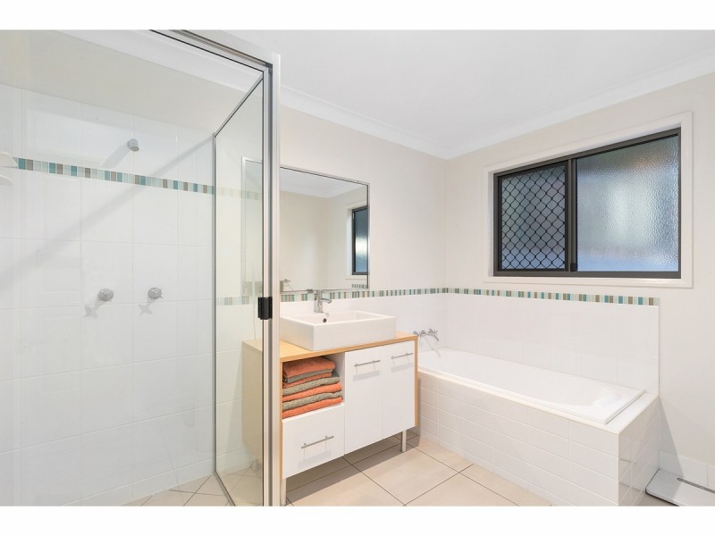 10 Greenwood Close, Frenchville QLD 4701