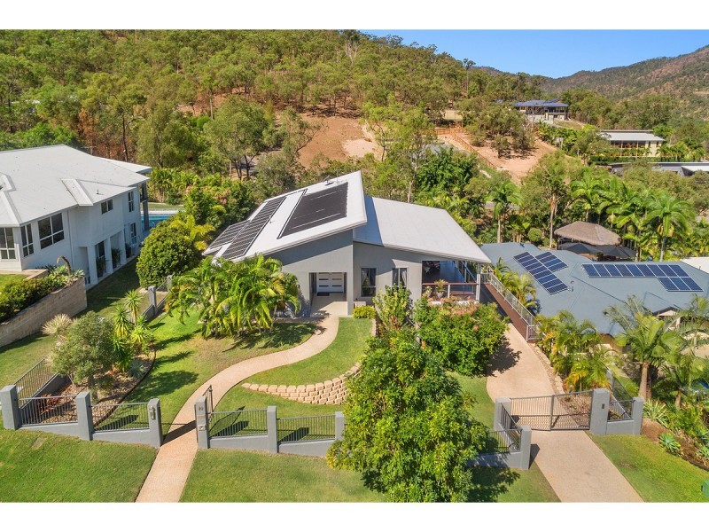 10 Greenwood Close, Frenchville QLD 4701