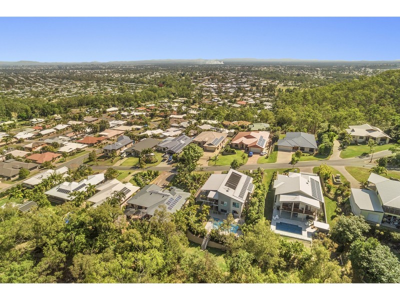 10 Greenwood Close, Frenchville QLD 4701