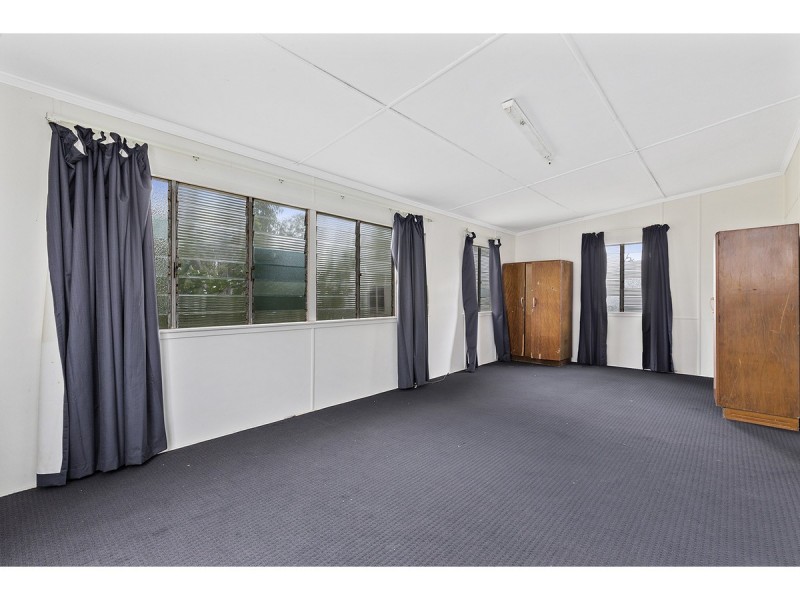 210 Earl Street, Berserker QLD 4701