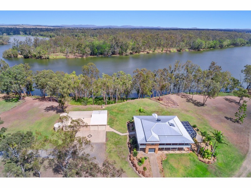 1077 Belmont Road, Glendale QLD 4711