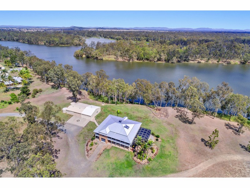 1077 Belmont Road, Glendale QLD 4711