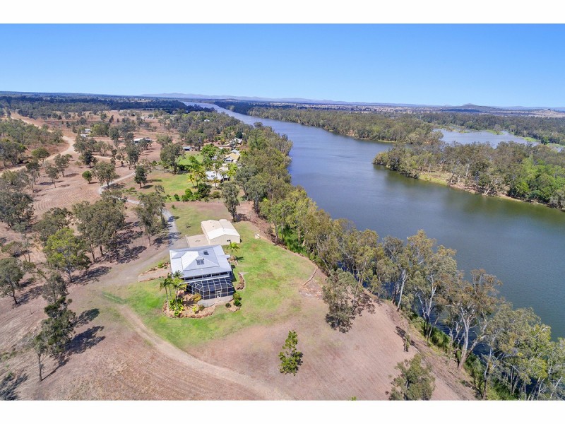 1077 Belmont Road, Glendale QLD 4711